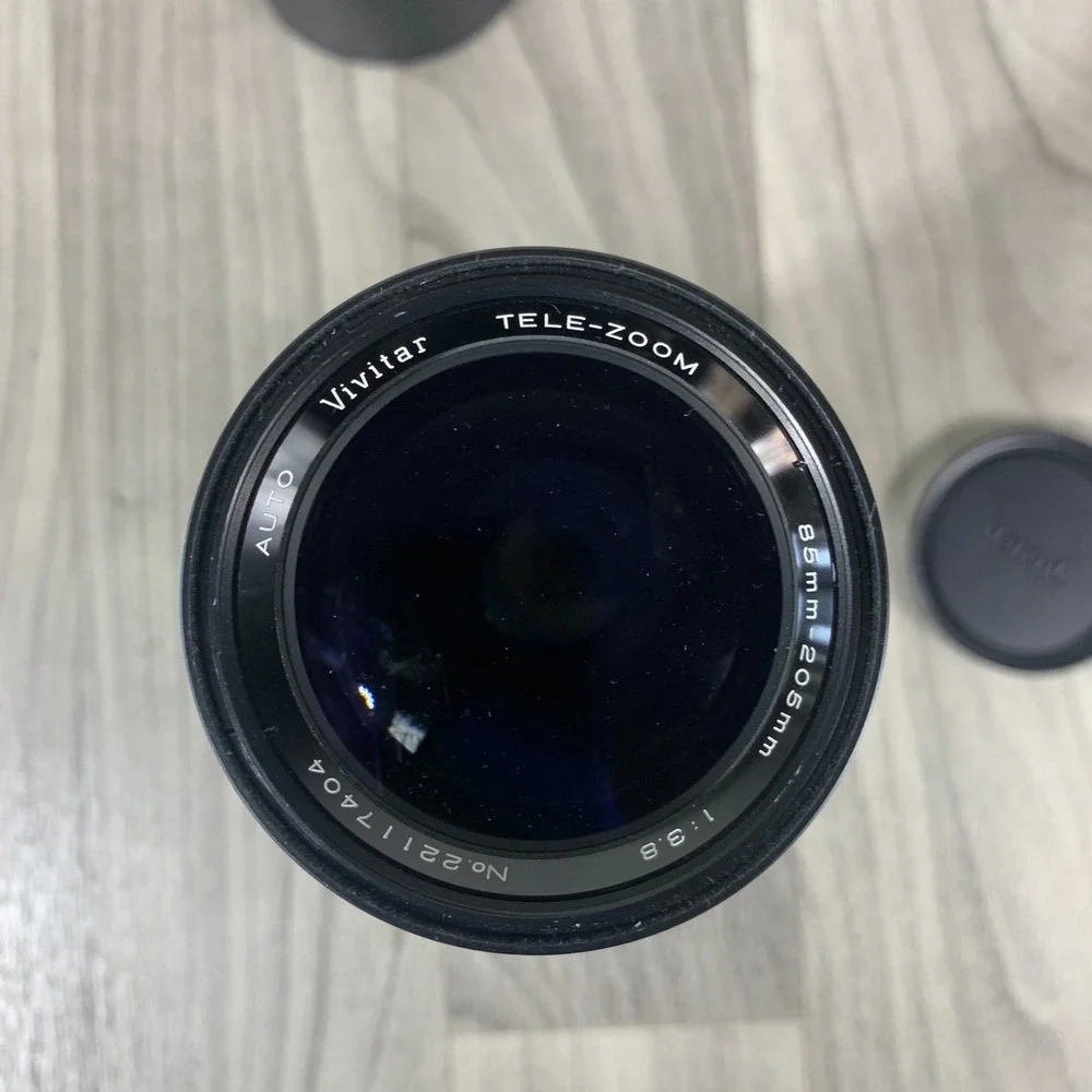 Vivitar Tele-Zoom 85-205mm 1:3.8 + Case Great Shape - WORKS